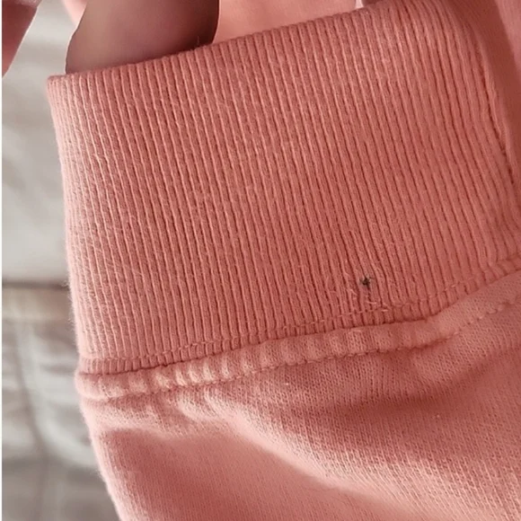 Clare V Lips Sweatshirt - Picture 11 of 11